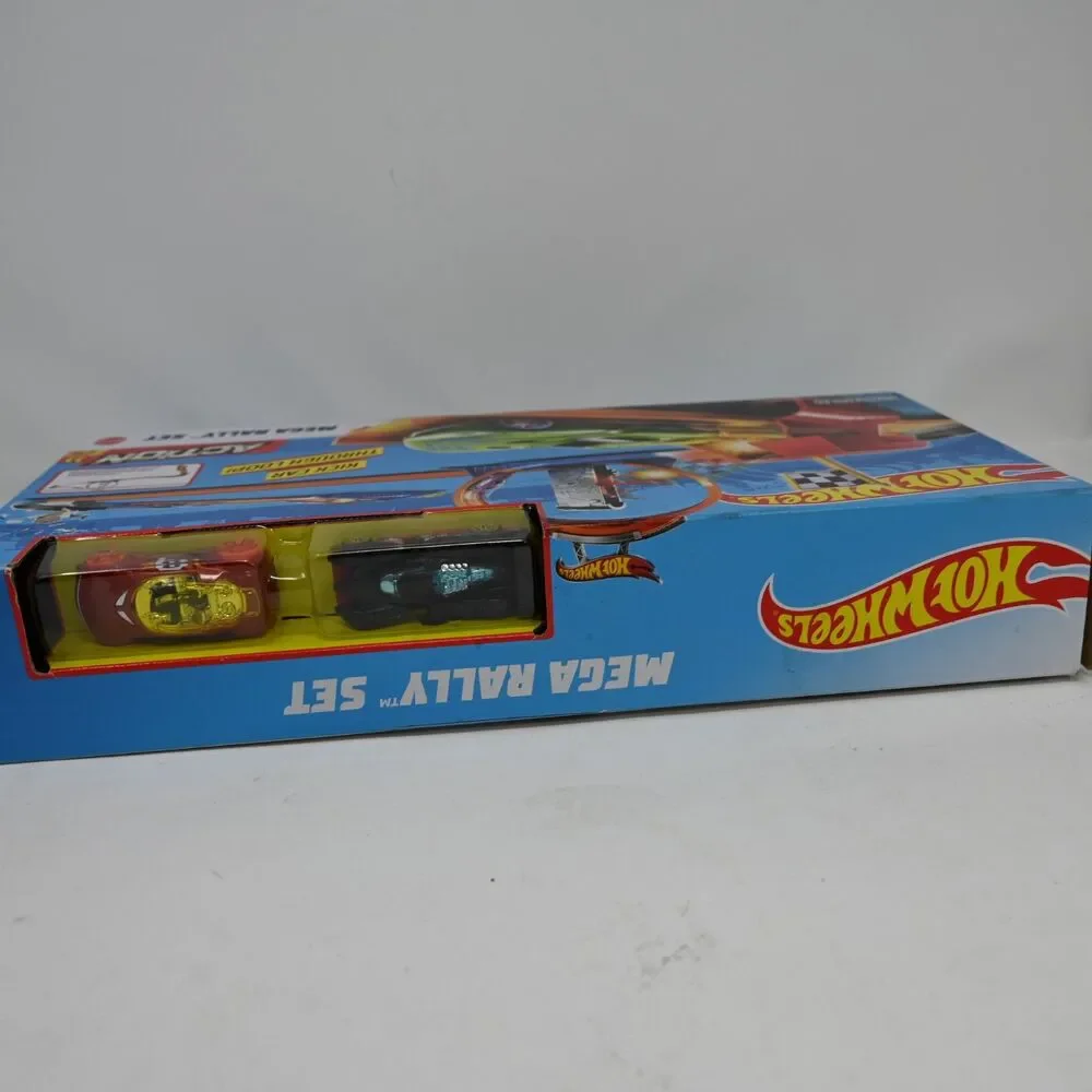 Hot Wheels Mega Rally Set 2019 Track Loop Launcher w/ 2 Cars New Box Damage